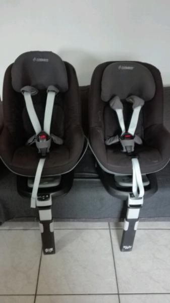 Maxi cosi ( perfect for twins )