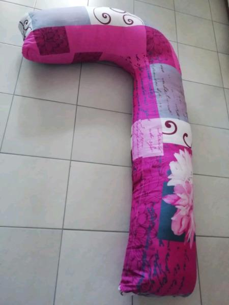 Pregnancy Pillow (Brand new)