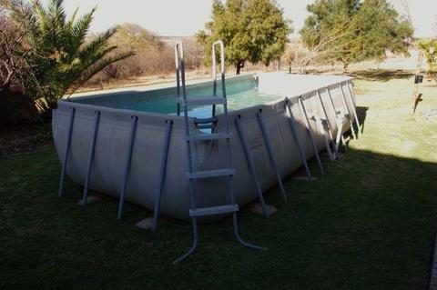 Bestway 5X2 above ground pool and filter