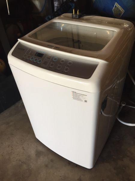 Samsung 9kg Top loader Washing Machine with Wobble technology