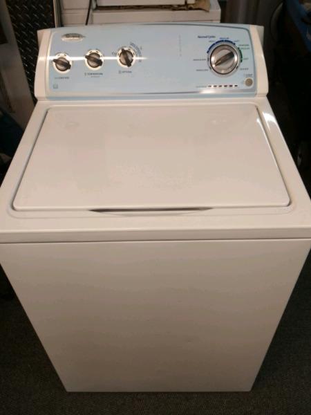 Durable toploading Whirlpool washing machine with a 10.5kg load capacity and 640rpm spin cycle