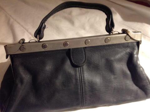 Vintage Genuine leather handbag Great condition