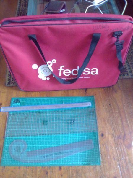 Fedisa Fashion Design Carry Bag (slightly used / good condition)