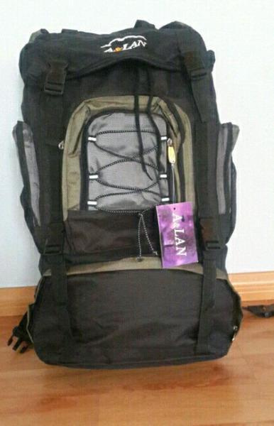 Hiking camping traveling backpacks for sale 45L capacity new