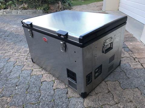 New Snomaster 65l camping fridge/freezer