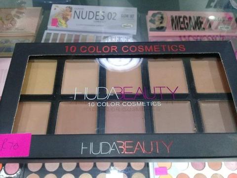 Huda beauty contour/concealer palette