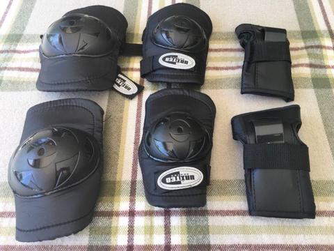 Knee and elbow protection set