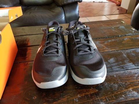 Nike Metcon (crossfit shoe) size 9brand new