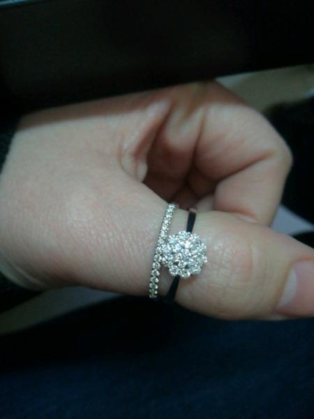 ENGAGEMENT AND WEDDING BAND FOR SALE