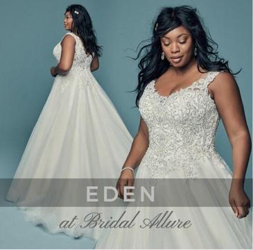 Wedding Dress Plus size by Maggie Sottero ( USA )