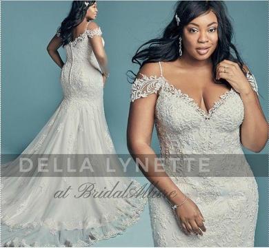 Wedding dress plus size - DELLA LYNETTE by Maggie Sotero
