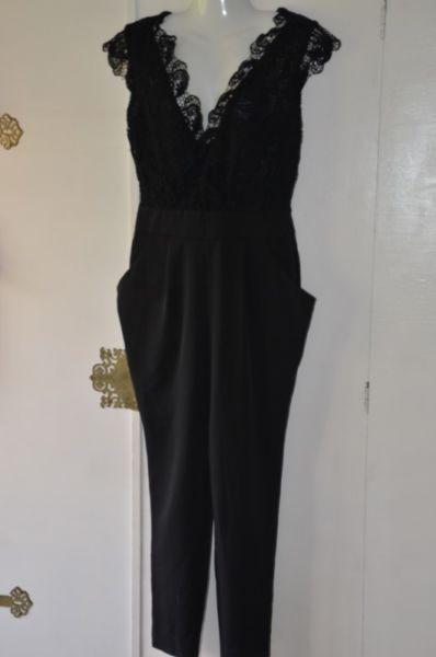 Stunning Vero Moda Black Lace Jumpsuit (S/M)