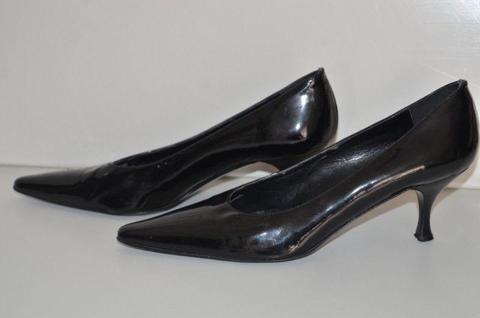 Classic Italian Leather Kitten Heels (Size 6.5)