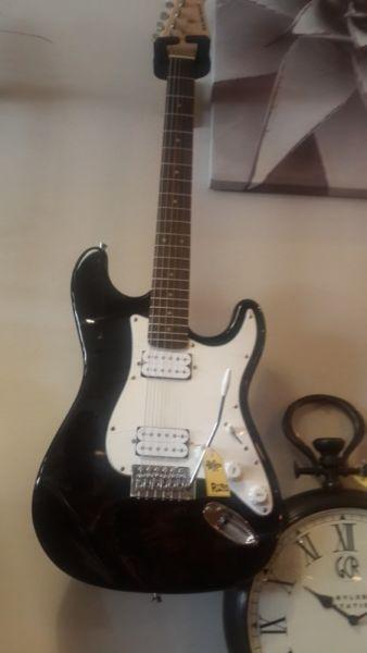 Black & White Electric Sanchez Guitar