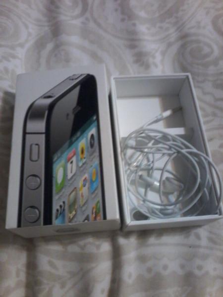 I phone 4 S earphones for sale excellent condition