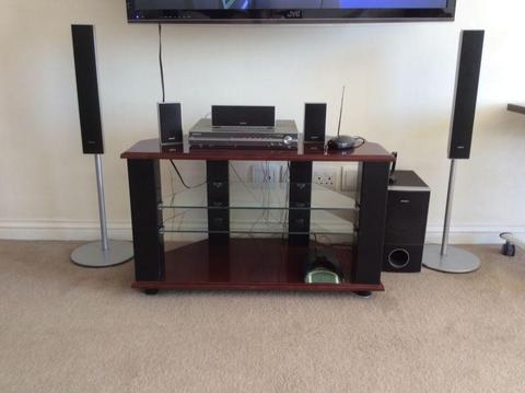 Sony Surround Sound DVD System with Sub Woofer and Speaker Stands In Perfect Condition