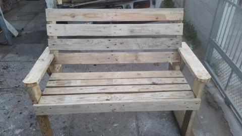 GARDEN BENCHES WITH COFFEE TABLE R1500 RUSTIC