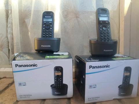 2x Panasonic cordless landline phones for sale R250 each