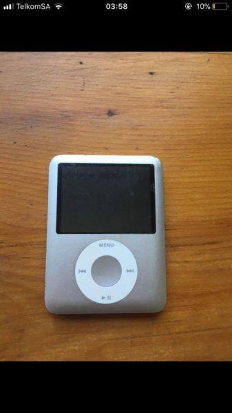 Apple iPod nano 8 GB Silver (3rd Generation)