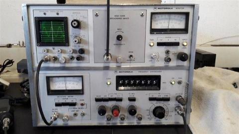 Motorola RF Signal Generator