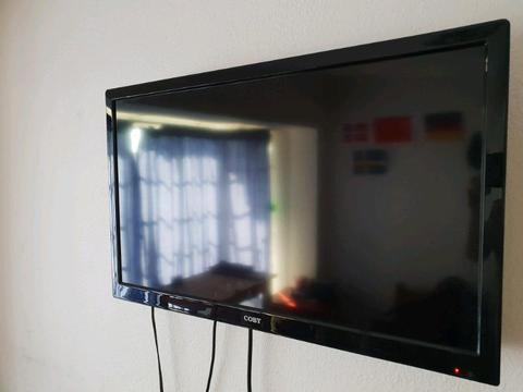 Coby 30 inch HD Tv