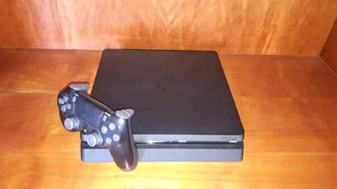 PS4 500GIG Slimline, 16 x PS4 Games,1 control,5.05, HDMI cable
