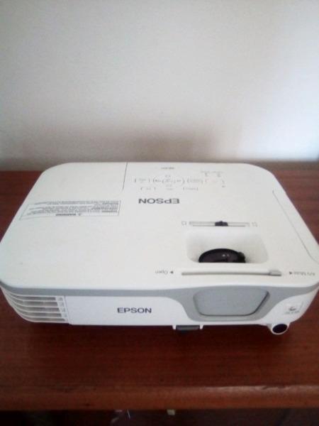 Epson EB-X11 Projector