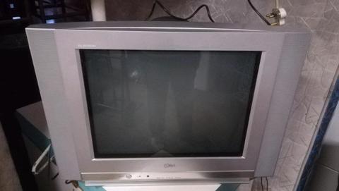 L G Colour TV size 52cm with remote