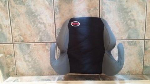 Chelino booster base seat