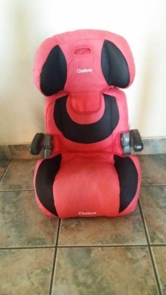 Chelino booster seat