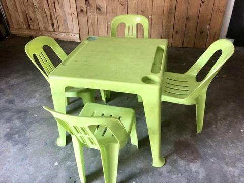 Kids Plastic table and 4 Chairs