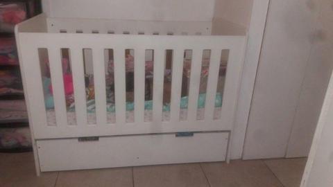 White wooden cot with draw