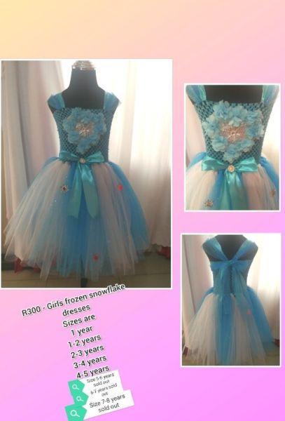 Girls Gorgeous frozen snowflake dresses