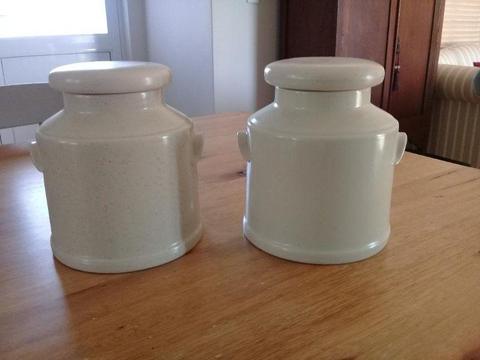 KITCHEN CANISTERS
