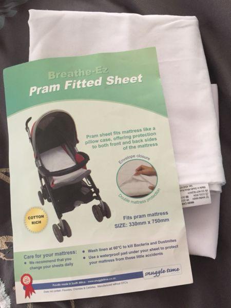 Pram fitted sheet