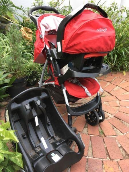 Graco - Pram, Car Seat & Base