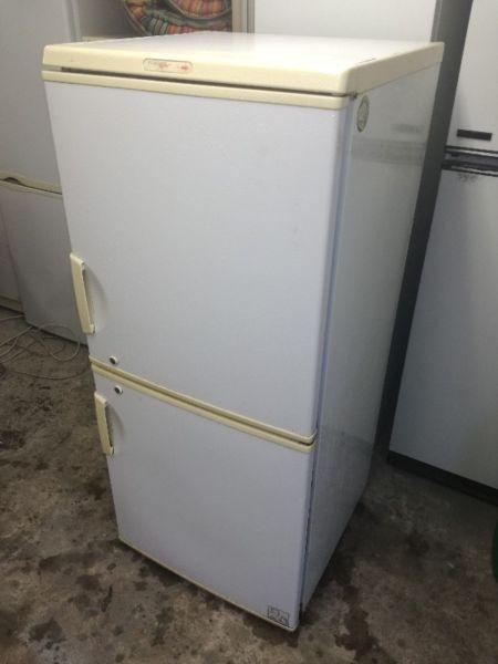 Fridge master fridge freezer R 1400