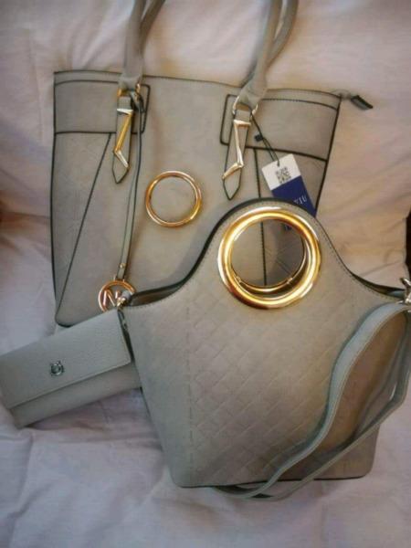Brand New Stunning 3 Piece Large Handbag Set