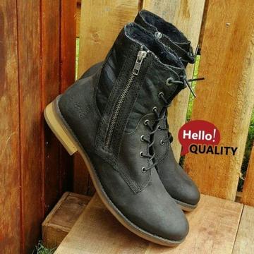 Brand new Genuine Leather S Oliver outside zip unisex combat boots