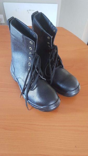 Military Boots Wholesale R285 each @ JoshJord Ind 082 258 3590