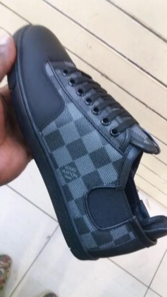 Lv sneakers for sale