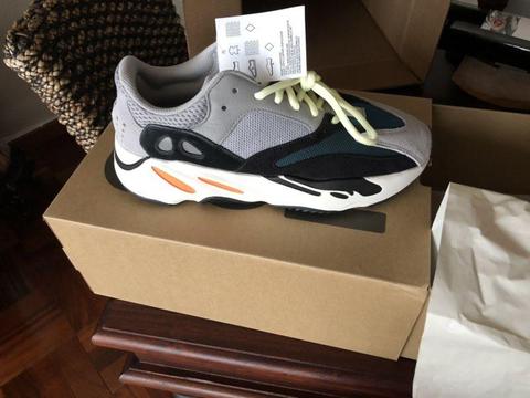 Yeezy 700 wave runners