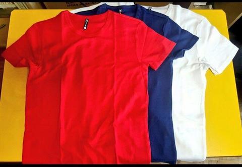 BULK BUYERS ONLY 4600 T-shirts to clear red & navy @ r28 each