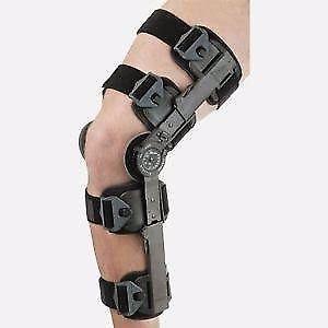 Breg Post op Knee Bracelet for Speedy Recovery. With option to restrict the movement to the desired