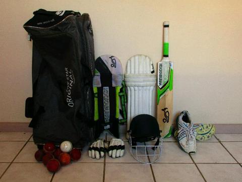 Kookaburra Cricket Kit