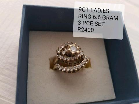 Wedding ring for sale