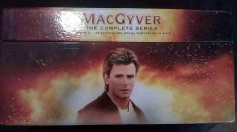 MACGYVER TV SERIES COMPLETE SERIES BOXSET!COMPLETE SEASONS 1-7+SPECIAL FEATURES!CONTAINS ALL 139EPS!
