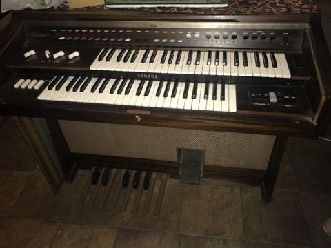 Yamaha Electone organ