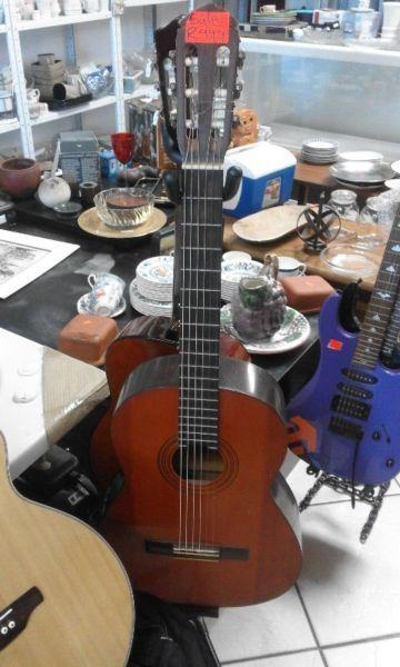 Yamaha Guitar FOR SALE