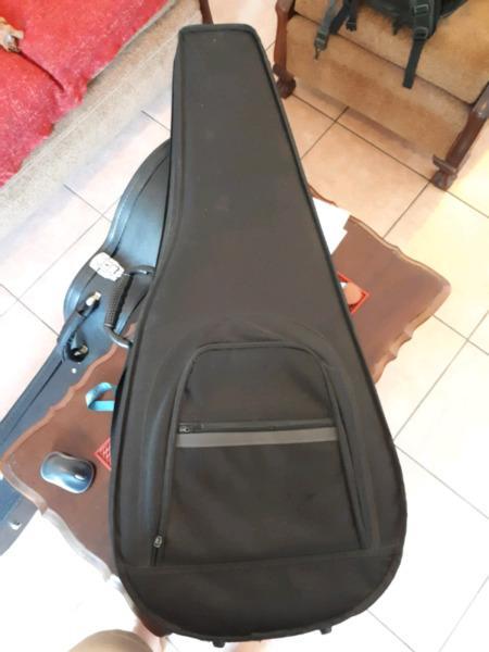 Yamaha CG131S classical guitar with case